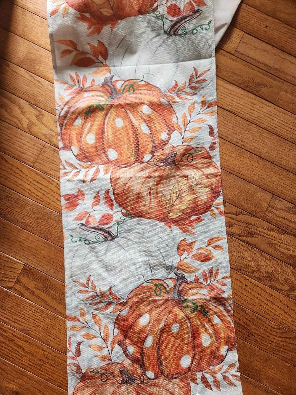Autumn Pumpkin Runner - Orange & White Fall Decor